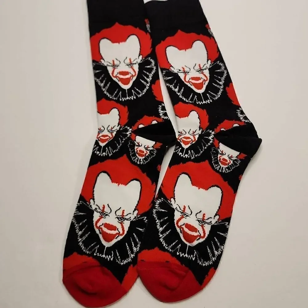 NWOT Men's (unisex) Pennywise Socks Size 7-12
